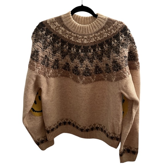 Kapital 5G Wool Nordic Smile Patch Raglan Crew Sweater, Ecru - Picture 1 of 6